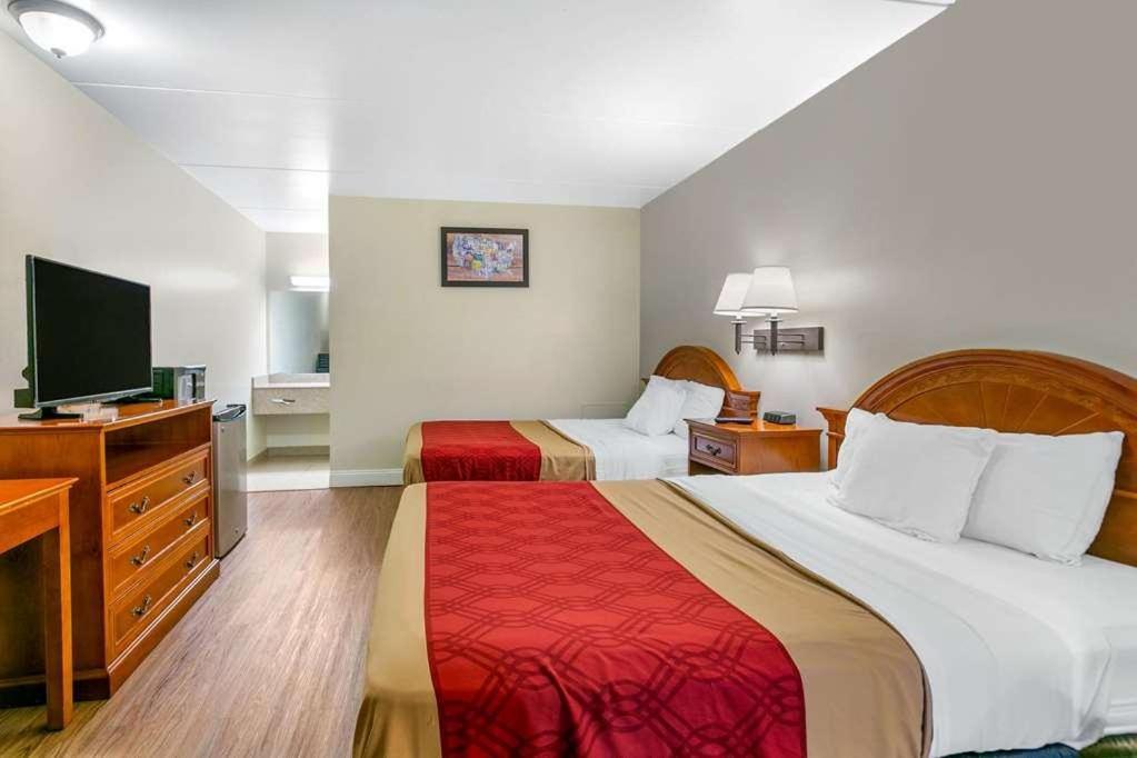King'S Inn Motel Редінг Екстер'єр фото